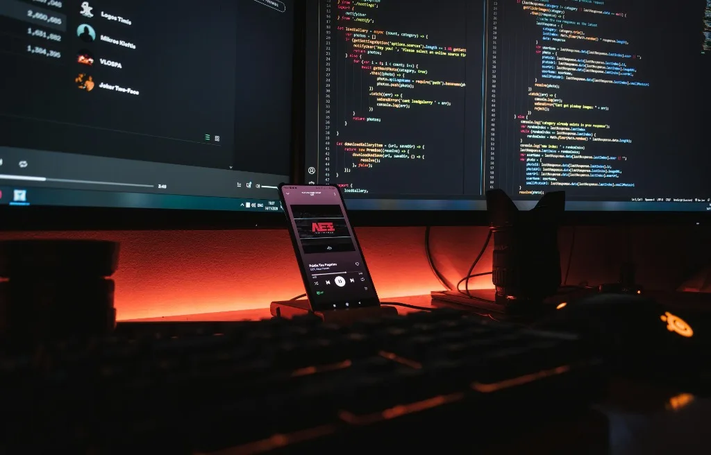 Why Custom Software Development is Critical for Scaling Enterprises in 2025
